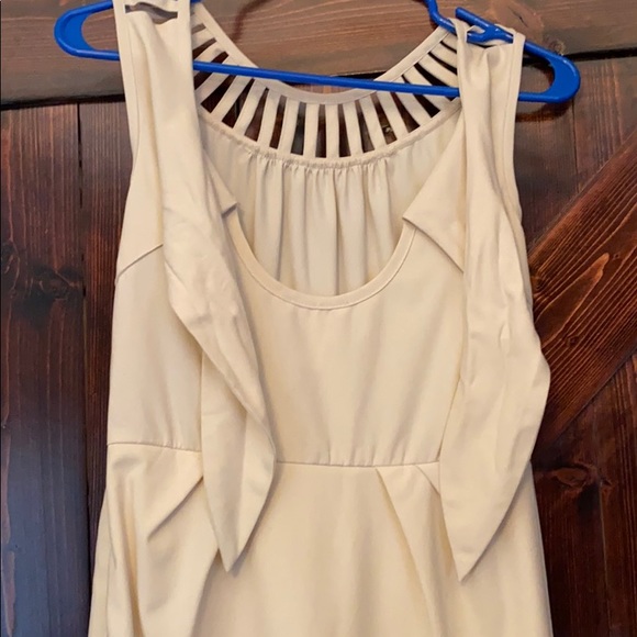 Esley Dress SZ SM - Picture 3 of 8